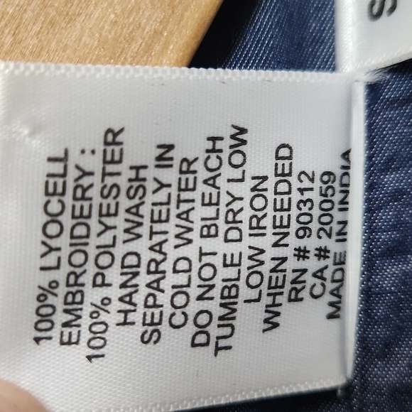 NWT. Pasley & Sage. Size Small. Beautiful embroidered front, back, & sleeves. - Picture 12 of 12